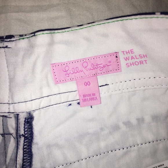 Lily Pulitzer Walsh Short- Size 00!!! - Picture 3 of 3